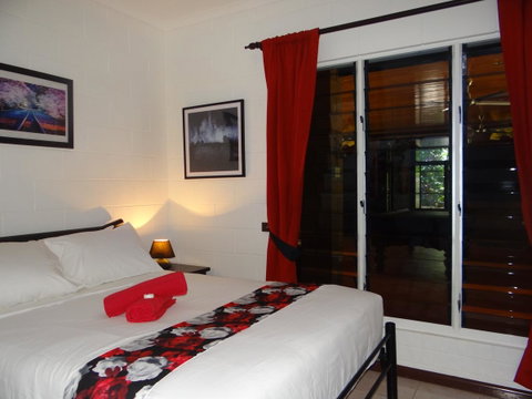 DARWIN'S SHADY ACRES RETREAT - Accommodation Newcastle 36
