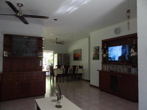 DARWIN'S SHADY ACRES RETREAT - Accommodation Newcastle 20
