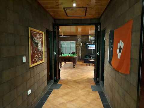 DARWIN'S SHADY ACRES RETREAT - Accommodation Newcastle 15