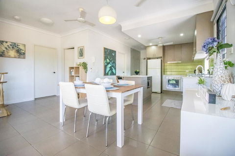ZEN QUEST - The NOMADS PAD Near Nightcliff Markets & Sunset Foreshore - Accommodation Newcastle 13