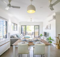 ZEN QUARTERS - The NOMADS PAD Near Nightcliff Markets  Sunset Foreshore - Accommodation Newcastle
