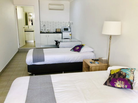 Kalidonis Village - Accommodation Newcastle 11