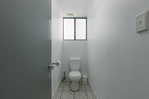 CitySide Apartment - 2 Bedroom With Private Courtyard - Accommodation Newcastle 20