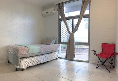 Cozy Room For A Great Stay In Darwin - Excellent Location - Accommodation Newcastle 9