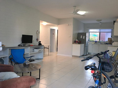 Cozy Room For A Great Stay In Darwin - Excellent Location - Accommodation Newcastle 7