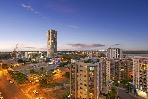 BeachLife Apartments - Accommodation Newcastle 3