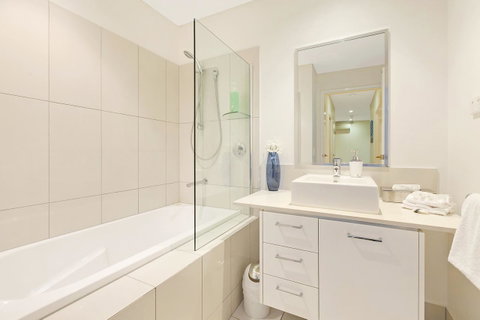 BeachLife Apartments - Accommodation Newcastle 19