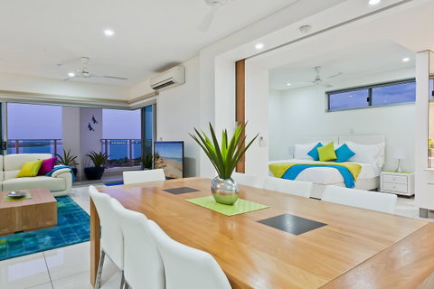 BeachLife Apartments - Accommodation Newcastle 6