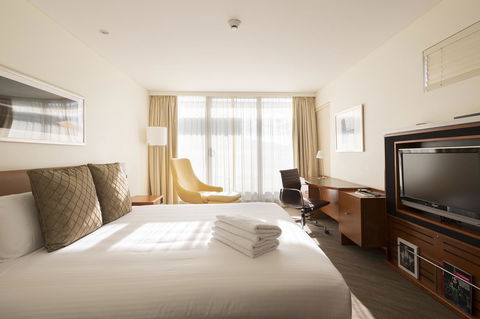 Novotel Canberra - Accommodation Newcastle 10