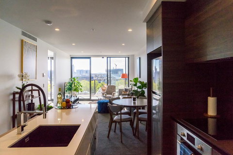 Highgate Executive Apartment City Walk Canberra - Accommodation Newcastle 12