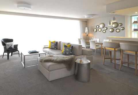 QT Canberra - Accommodation Newcastle 24