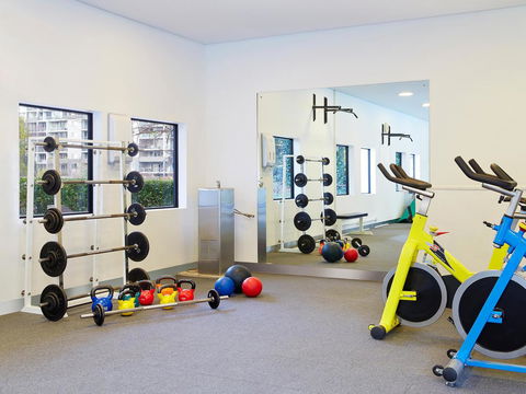 Crowne Plaza Canberra, An IHG Hotel - Accommodation Newcastle 5