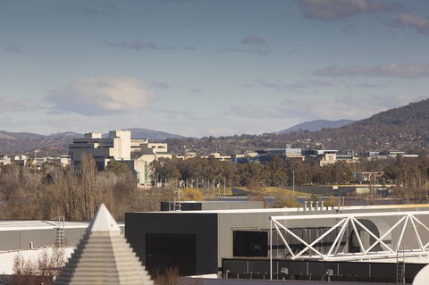 Crowne Plaza Canberra, An IHG Hotel - Accommodation Newcastle 17