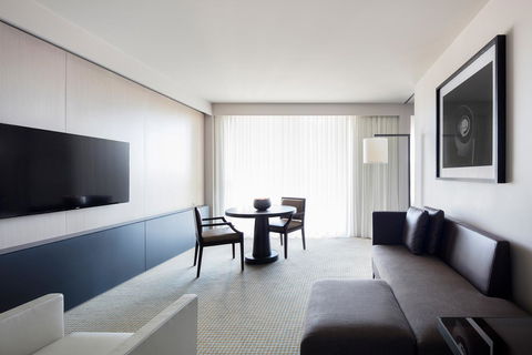 Hotel Realm - Accommodation Newcastle 10