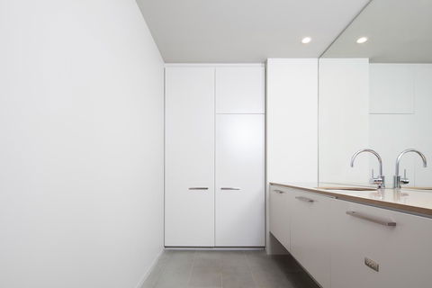 Hotel Realm - Accommodation Newcastle 4