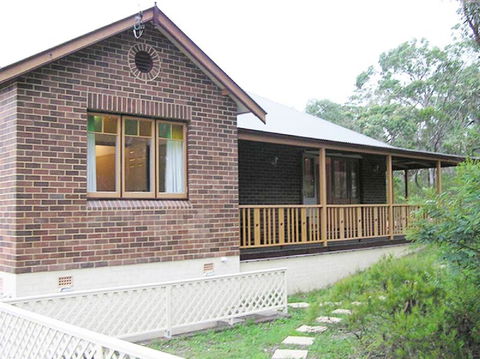 Boobook Hollow - Accommodation Newcastle 2