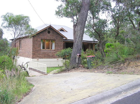 Boobook Hollow - Accommodation Newcastle 1