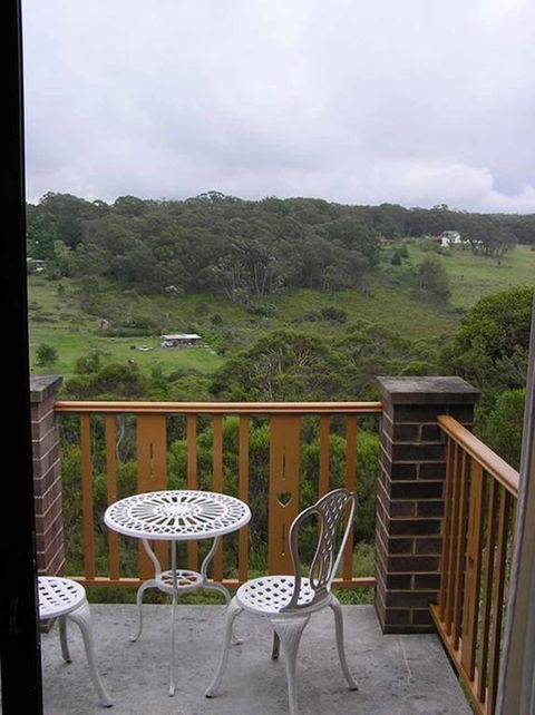 Boobook Hollow - Accommodation Newcastle 3