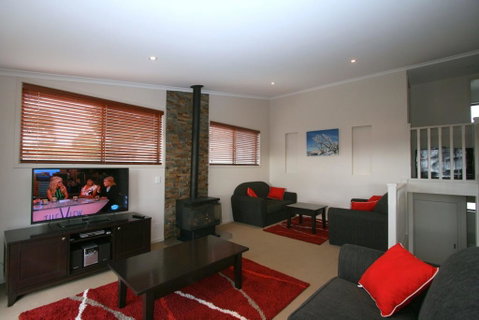 Boronia 4/30 Nettin Circuit - Accommodation Newcastle 0