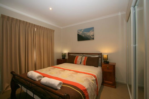 Boronia 4/30 Nettin Circuit - Accommodation Newcastle 2