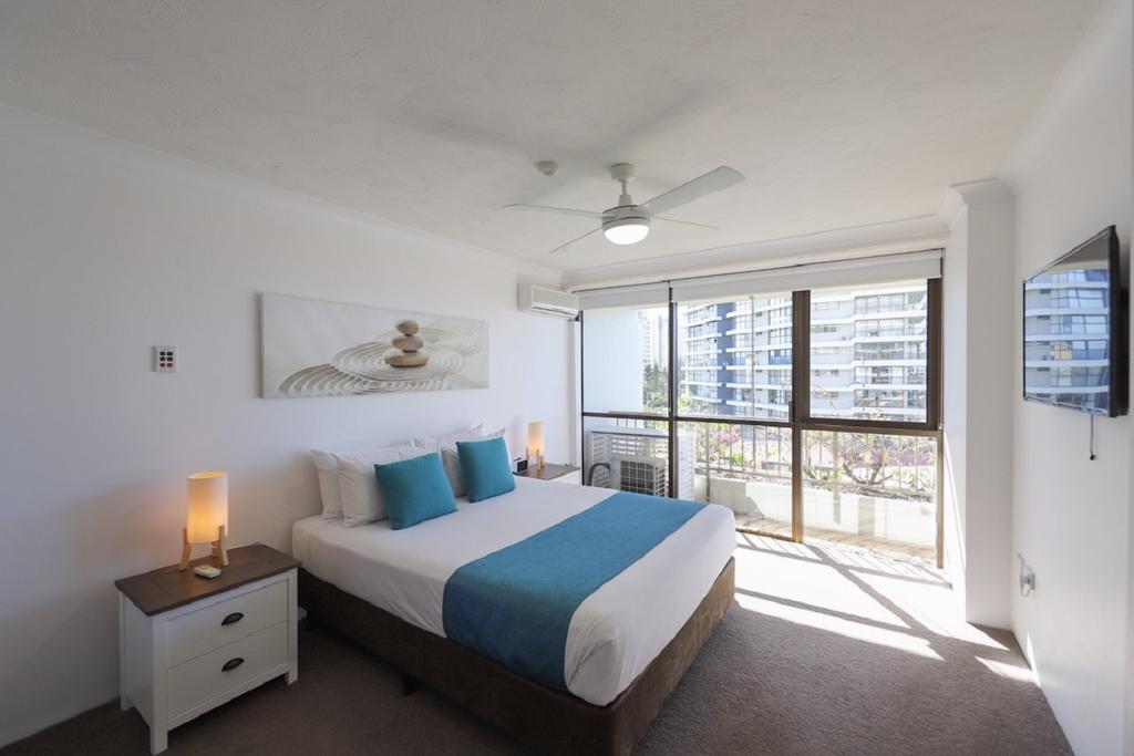 Main Beach QLD Accommodation Newcastle