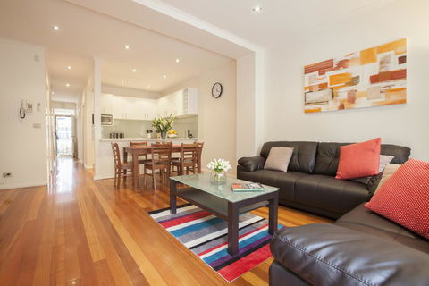 Boutique Stays - Melrose Terrace, Townhouse In North Melbourne - Accommodation Newcastle 0