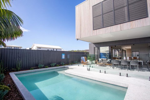 BREEZE At SALT - Accommodation Newcastle 0
