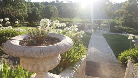 Brice Hill Country Lodge - Accommodation Newcastle 2
