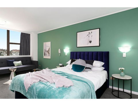 Bright, Modern Studio Steps From The Action - Accommodation Newcastle 2