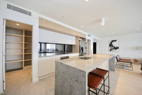 Broadbeach New Luxury Vue #17 Beach Views - Accommodation Newcastle 0