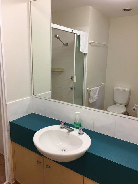 Broadbeach Studios - Accommodation Newcastle 3