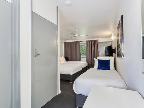 Brook Hotel - Accommodation Newcastle 2