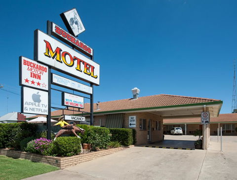 Buckaroo Motor Inn - Accommodation Newcastle 0