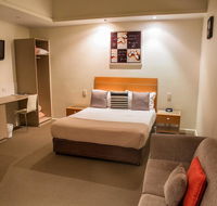 Burkes Hotel Motel - Accommodation Newcastle