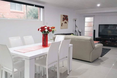 By The Bay - Accommodation Newcastle 2