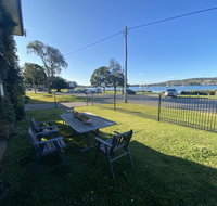 By the Lake - Lake Macquarie - Accommodation Newcastle