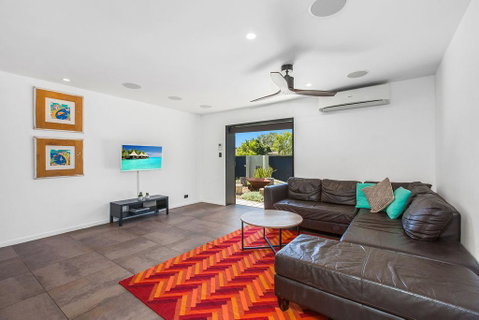 CABARITA BEACH HOUSE 53 - Accommodation Newcastle 1