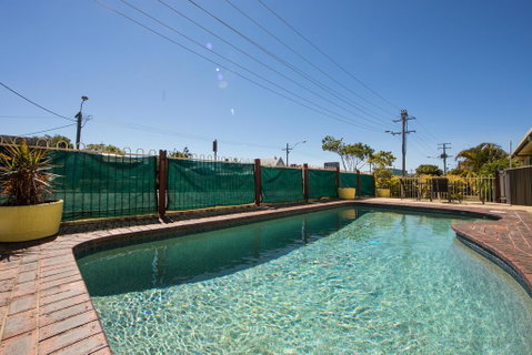 Caboolture Motel - Accommodation Newcastle 1