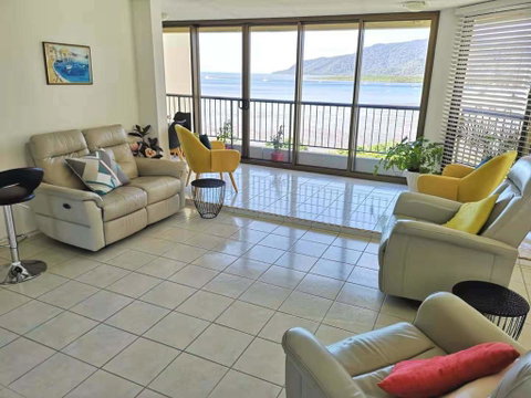 Cairns Ocean View Apartment In Aquarius - Accommodation Newcastle 0