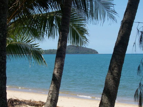 Calypso Corner. - Accommodation Newcastle 2