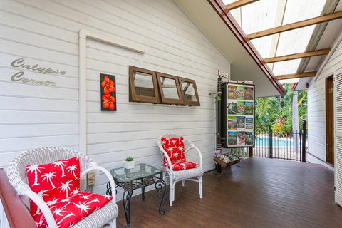 Calypso Corner. - Accommodation Newcastle 3