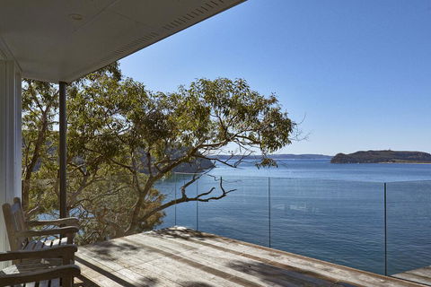 Cape Mackerel Cabin With Magic Palm Beach & Pittwater Views - Accommodation Newcastle 1