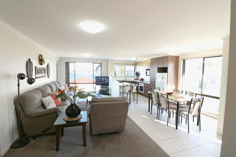 Capri Apartments - Accommodation Newcastle 3
