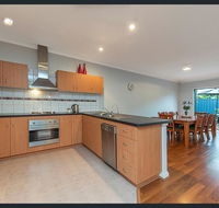 Cardiff St House - Accommodation Newcastle