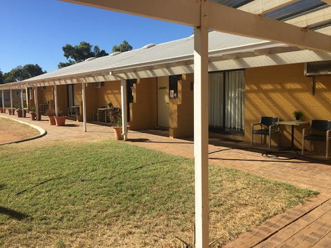 Carnarvon Caravan Park - Accommodation Newcastle 0