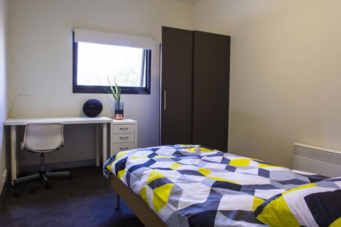 CarricHouse - Accommodation Newcastle 3
