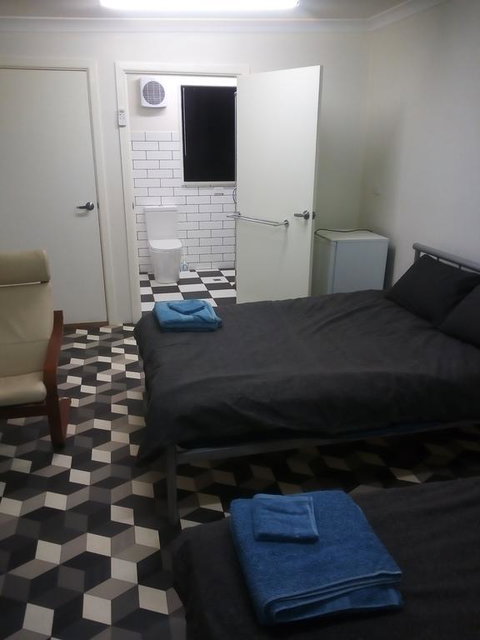 Cartledge Ave - Accommodation Newcastle 1