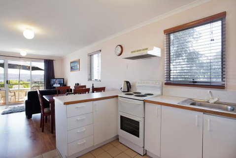 Cascades 13/3 Kurrajong Street - Accommodation Newcastle 3
