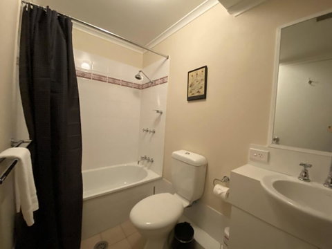 Cascades 15 - Accommodation Newcastle 1