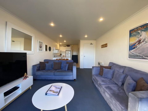 Cascades 15 - Accommodation Newcastle 3